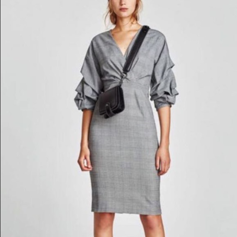 zara grey checkered puff sleeves midi dress size M
